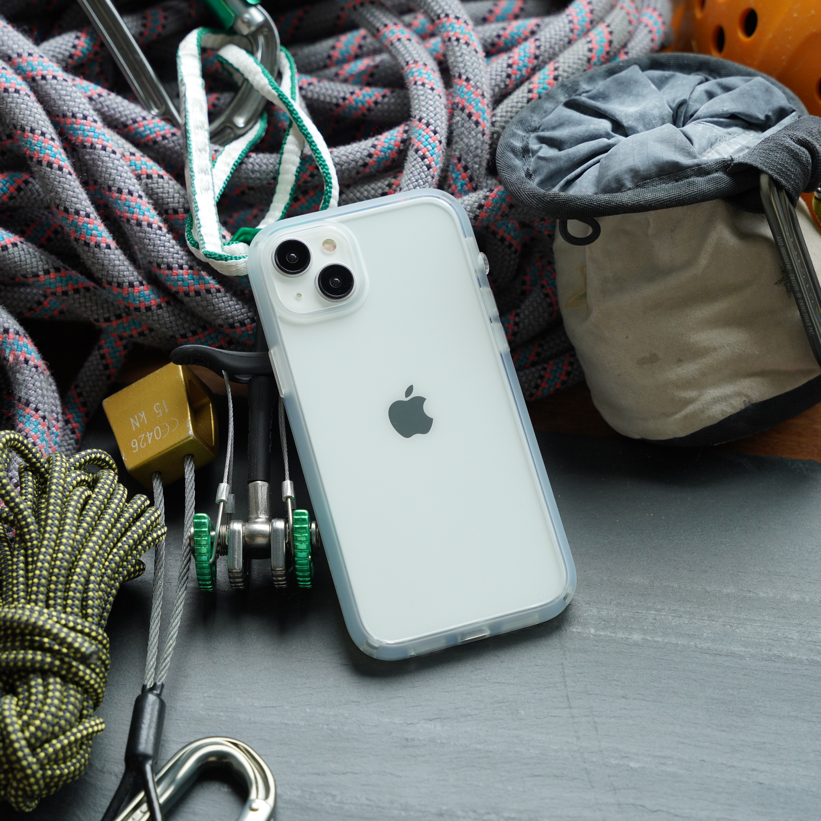 Catalyst iphone 15 series influence case iphone 15 in clear colorway with rope and climbing gear